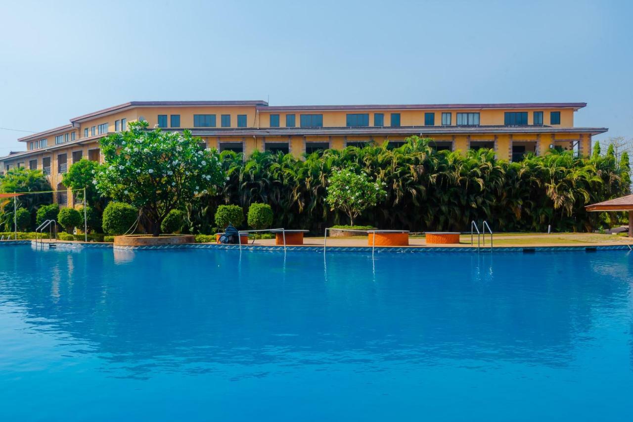 Capital O 35403 Discover Resorts Neral Extérieur photo